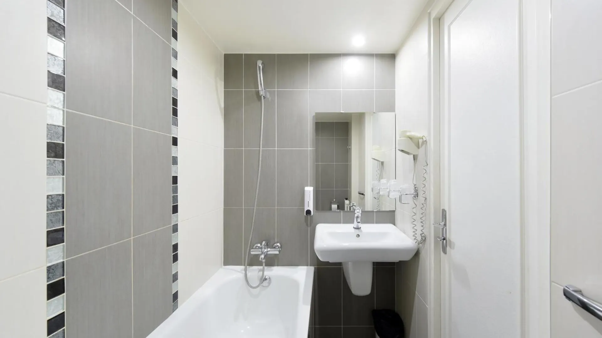 Hotel New Gare Du Nord 2*