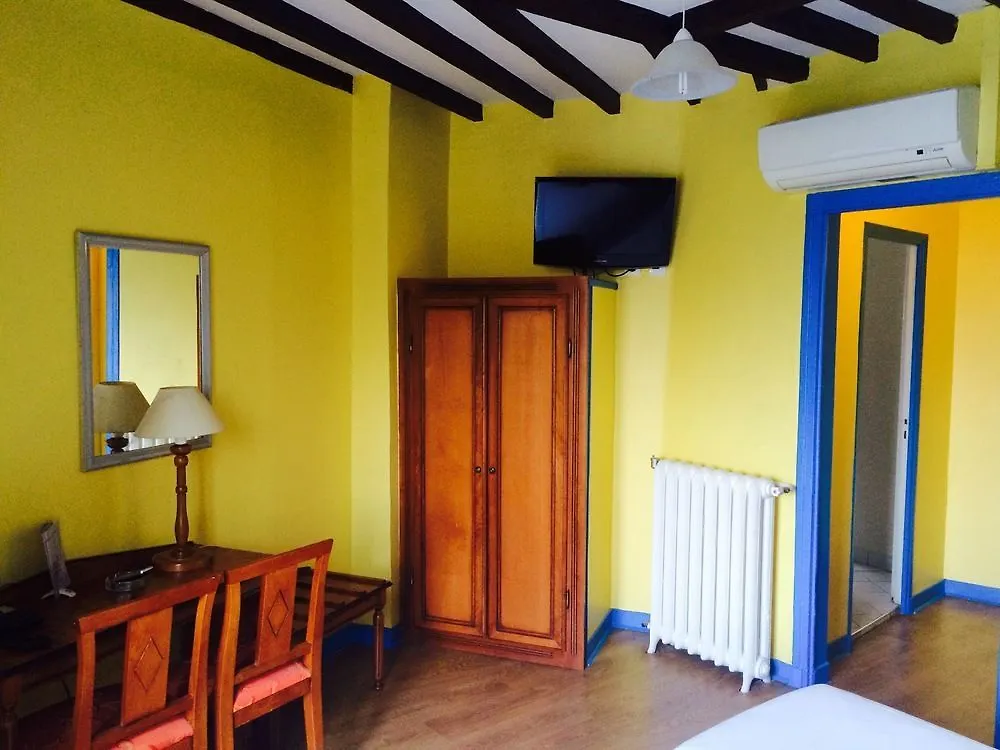 New Gare Du Nord Hotel
